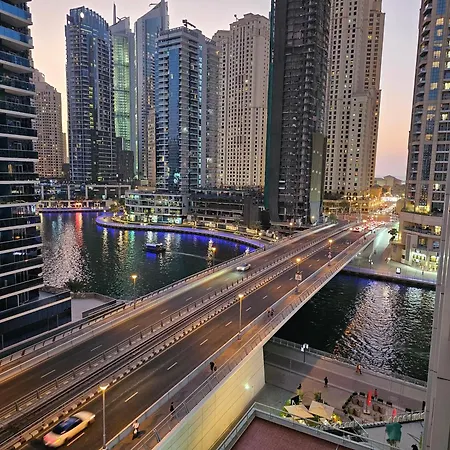 Cozy Studio - Dubai Marina - 5 Min To Beach And Metro Esterno foto